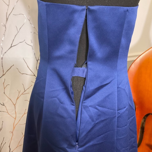 Colbalt Blue ball gown, David’s Bridal, size 6 - Picture 8 of 11